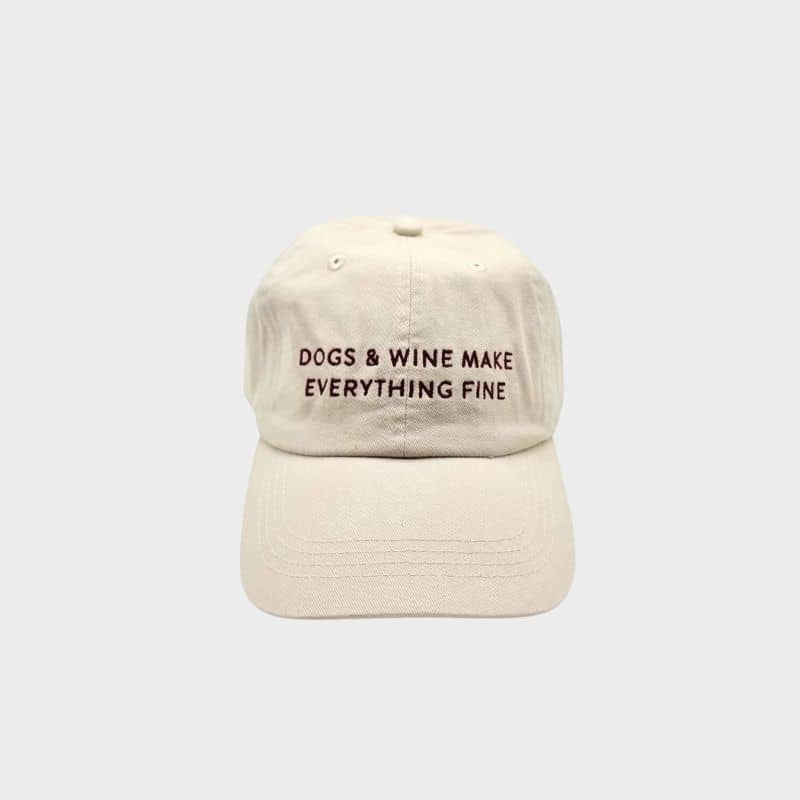 CASQUETTE - DOGS AND WINE MAKE EVERYTHING FINE 🐶🍷