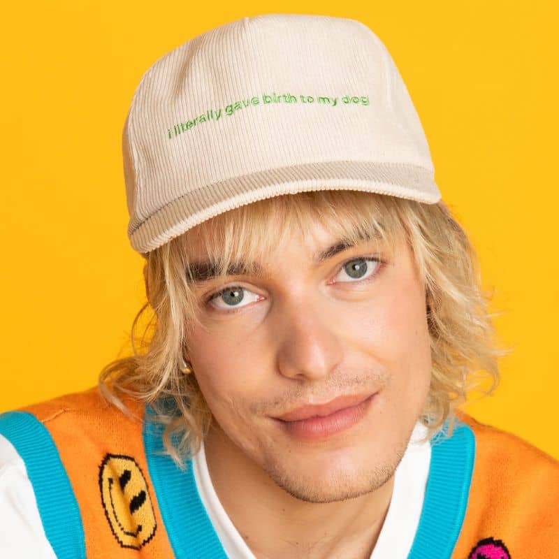 CASQUETTE EN VELOURS CÔTELÉ - I LITERALLY GAVE BIRTH TO MY DOG (BEIGE) - Image 5